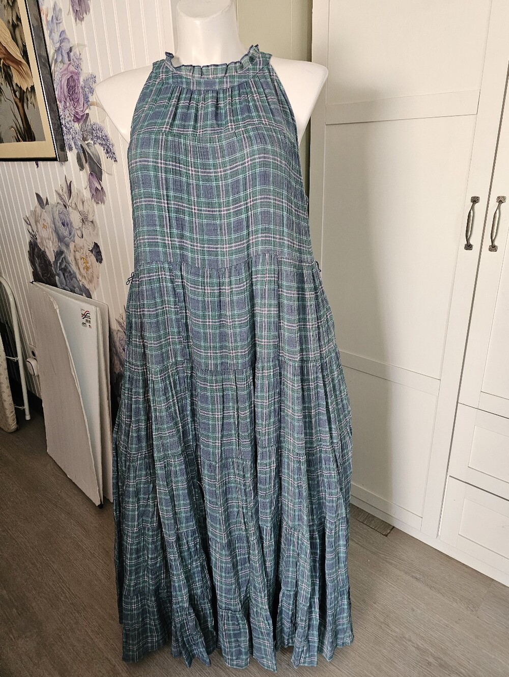 Torrid Plaid Maxi Dress 2 16-20 Lindsay Tiered Halter Neck Pockets EUC